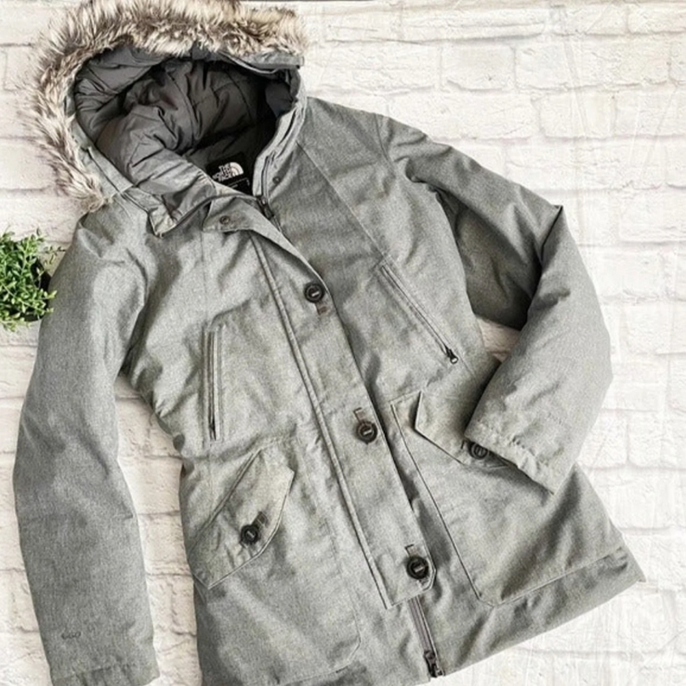 The North Face Mauna Kea Parka